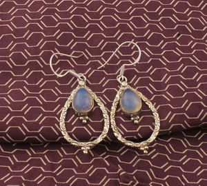 ต่างหูเงินแท้ 925 ประดับพลอยธรรมชาติหลากสี รุ่นห้อยระย้า อะเมทิสต์ ซิทริน เพอริดอท โทแพซ เหมาะสำหรับงานแต่งงานและงานปาร์ตี้ - Product Image 4