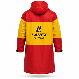 Parka de Natación de Alta Calidad con la Bandera de España |   Chaqueta Impermeable con Capucha Personalizada con Forro Polar Sherpa para Natación, Surf y Buceo en Invierno - Product Image 3