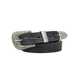 Cinturón de Cuero Occidental Negro de Grano Completo con Grabado Floral Personalizado y Tallado a Mano para Unisex con Hebilla de Diseño de Tres Piezas - Product Image 2