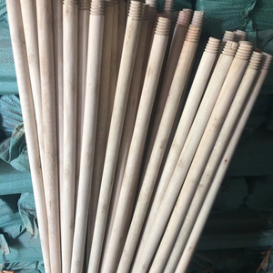 Palos de madera natural de alta calidad al mejor precio, mangos de escoba de madera lisa, fabricante a precio económico - Product Image 1