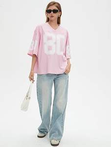 Haut d'été streetwear personnalisé surdimensionné à col en V en maille avec impression de numéro, fabricant de vêtements en gros OEM ODM - Product Image 4