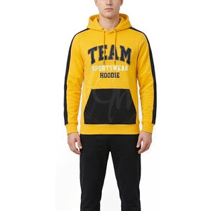 Sudaderas deportivas flexibles para hombre que ofrecen comodidad y movilidad durante las sesiones de entrenamiento y actividades atléticas. - Product Image 4