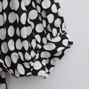Belle robe en coton à motifs floraux, imprimée à la main, pour un usage décontracté. - Product Image 4