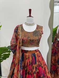 ออกแบบพิเศษ Partywear งานแต่งงานคอลเลกชัน Lehenga Choli นาวรตรีสไตล์บอลลีวูด Lehenga Choli สําหรับสตรีอินเดียขายส่ง - Product Image 4