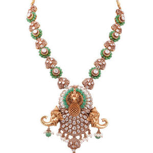 Ensemble de boucles d'oreilles en diamants Polki serties d'émeraudes en argent sterling 925 Gajaah, style majestueux Royal Menagerie Paon Éléphant - Product Image 2