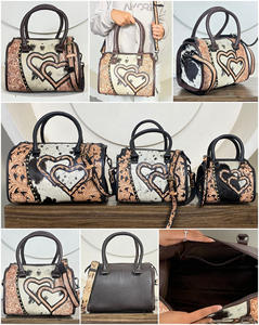 Sac de voyage unisexe en cuir de vachette façonné à la main, motif floral occidental, motif cœur, sac à bandoulière pour week-end, idéal comme cadeau (OEM/ODM) - Product Image 3