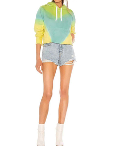 Haut à capuche tie-dye pour femme, en tissu ultra doux et respirant, motif tourbillon pastel magnifique, élégant pour les sorties quotidiennes, de la collection Solid Trader - Product Image 2