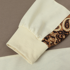 Unisex Oversized Crew Neck Pullover Sweatshirt With Paisley Patchwork Design Regular Sleeve Knitted Casual Autumn Wear - Product Image 3