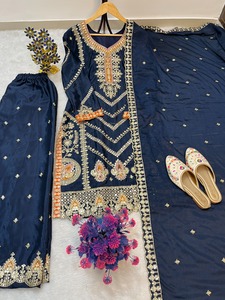 <b>Women</b> Navy Blue Embroidered Ethnic <b>Kurti</b> Indian Pakistani V Neck Three Quarter Sleeve Top - Product Image 2