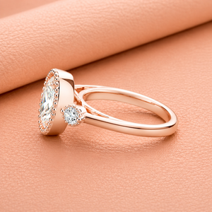 Bague de fiançailles de luxe en or rose avec halo de moissanite taille poire et pierres latérales marquise pour femme - Product Image 2