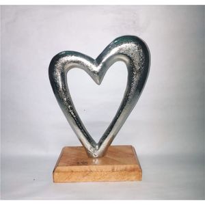 Sculpture de renne en aluminium argenté artisanale en gros avec base en bois, figurine animale moderne pour la décoration intérieure et la table de luxe - Product Image 2