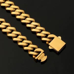 Collier de luxe hip-hop audacieux en moissanite sertie de diamants, pour hommes et femmes, disponible à prix abordable - Product Image 1