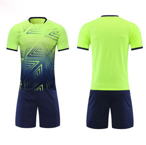 Maillot de football tendance pour les fans et les joueurs, nouvelle saison, couleur rose, ensemble de football 100% polyester respirant, uniforme d'équipe - Product Image 4