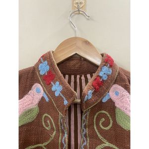 Chaqueta de algodón bordada para mujer, cuello mandarín, manga larga, estampado floral, cierre abierto, estilo Prairie Chic de primavera - Product Image 3