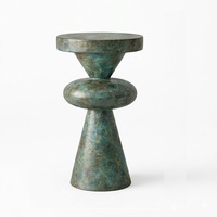 Objet décoratif artisanal en métal avec nœud de corde, style rustique, décoration de table, pièce unique, forme irrégulière, thème artistique