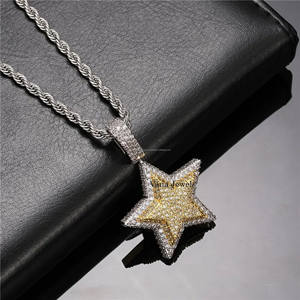 เครื่องประดับเพชรโมอิสสีเงินสเตอร์ลิง925ขัดเงาขนาด4.2ซม. 2.9ซม. สั่งทำได้ OEM ODM ขายส่งผู้ผลิตที่ยอดเยี่ยมของผู้ชาย - Product Image 4