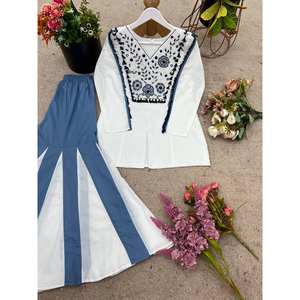 Conjunto de Top y Pantalón de Estilo Bohemio para Fiesta con Espejo Real y Bordado - Product Image 1