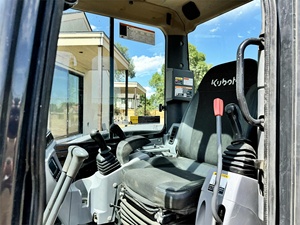 Nouveau modèle d'excavatrice sur chenilles hydraulique EPA KUBOTA U55-4, mini-excavatrice d'occasion à vendre à un prix avantageux - Product Image 6