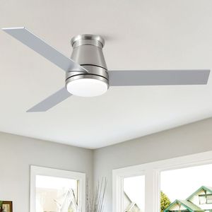 Ventilatore da soffitto a LED da 48 pollici in nichel spazzolato con luce a basso profilo di Lowe - Product Image 1