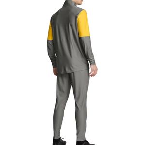 Ensemble d'entraînement de football haute performance gris et jaune contrasté avec haut à col montant et pantalon de jogging athlétique pour équipes et clubs professionnels - Product Image 2