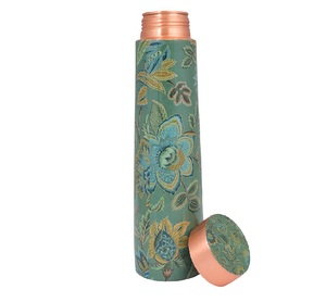 Botella de cobre verde azulada con estampado floral meenakari, botella de agua de cobre hecha a mano con diseño tradicional indio de hojas amarillas florales. - Product Image 1