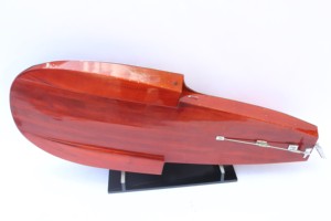 Modèle de bateau rapide italien en bois FER.RA.RI HYDROPLANE, finition polie et peinte, fait main, taille personnalisée, autoportant, style moderne et sportif - Product Image 6
