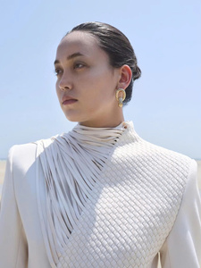 Trajes y Blazers Elegantes para Mujer ODM, BLAZER DEBS CON BORRACHES, 73% Poliéster - 17% Rayón - 10% Elastano, Blazer de Oficina para Mujer de Vietnam - Product Image 4