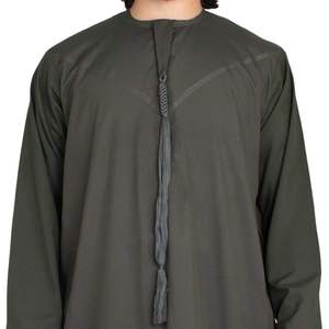 Túnica Árabe para Hombre al por Mayor, Thobe Negro con Cuello con Cremallera y Manga Larga, Jubba Musulmana Tradicional, Ropa Islámica Modesta para Oración - Product Image 2