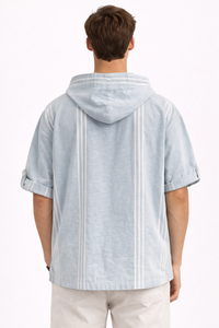 Camisa con capucha a rayas para hombre Coastal Breeze, mezcla de algodón ligera, informal, para verano, cómoda y con un estilo moderno. - Product Image 2