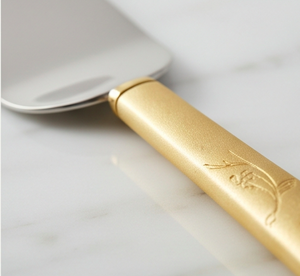 Juego de utensilios para servir pasteles de acero inoxidable dorado y plateado con mango de cristal floral, perfecto para regalos de boda y eventos especiales. - Product Image 2