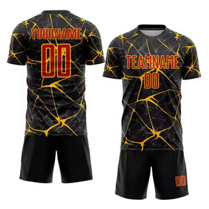 Maillot de football personnalisé pour homme, noir et jaune, imprimé craquelé, sublimé, anti-transpiration, manches courtes, uniforme d'équipe, coupe athlétique - Product Image 1