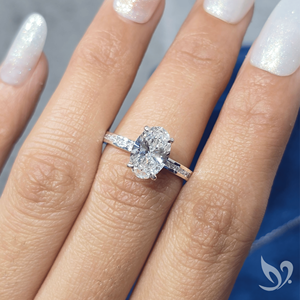 แหวนเพชรทรงรี 2 กะรัต เพาะเลี้ยงในห้องปฏิบัติการ พร้อมใบรับรอง IGI ฝังแบบช่องและแบบพาเว่ วงแหวนทองคำขาว 10K - Product Image 5