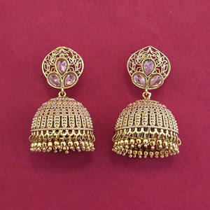 Magnifiques boucles d'oreilles Jhumki de créateur, plaquées or, 233089 - Product Image 2