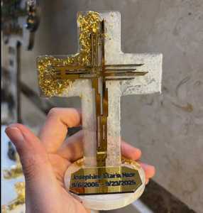 Estatua de Cruz de Resina Epoxi Personalizada con Letras Artísticas en Hoja de Oro, Modelo Temático con Técnica de Glaseado, Decoración para Bodas, Regalo, Decoración del Hogar - Product Image 4