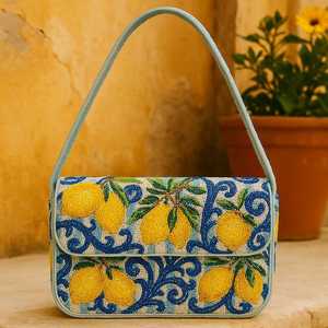 Sac à bandoulière perlé, sac citron, sac de la côte d'Amalfi, sac à main à thème italien, sac d'été, sacs à imprimé citron - Product Image 1