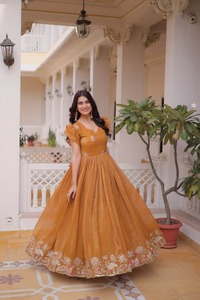 ชุดเดรส Anarkali ผ้าฝ้ายสีมัสตาร์ดสำหรับผู้หญิง งานปักลายแบบดั้งเดิม เหมาะสำหรับงานปาร์ตี้ ลดราคาพิเศษ มีจำหน่ายแล้ว - Product Image 4