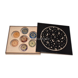 Artisanat en pierre semi-précieuse Coffret cadeau sept chakras le plus vendu avec ensemble de pierres chakra gravées - Product Image 2