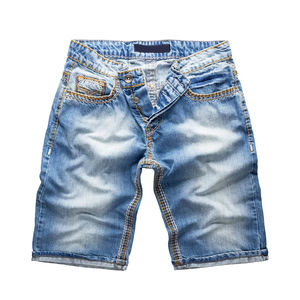 กางเกงยีนส์ขาสั้นผู้ชายสไตล์ลำลอง สีซีด ทรงกลาง เอวกลาง ปักลาย ระบายอากาศได้ดี เป็นมิตรกับสิ่งแวดล้อม แห้งเร็ว มีซิปและกระดุม สตรีทแวร์ น้ำหนัก 220 กรัม - Product Image 1