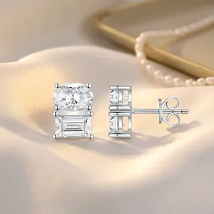 Nouvelles boucles d'oreilles tendance pour femmes en argent S925, serties de moissanite ovale et baguette, double pierre, style clou. - Product Image 2