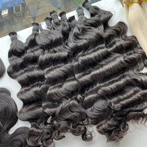 Extensiones de Cabello al Por Mayor, Cabello Ondulado y con Ondas Profundas a Precio de Fábrica, Proveedores de Cabello al Por Mayor, Color Negro Natural - Product Image 1