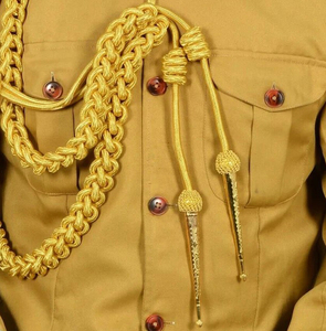 Aiguillettes de haute qualité en or et argent pour uniformes d'infanterie – Vente en gros d'aiguillettes personnalisées avec cordons dorés et embouts - Product Image 6