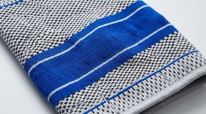 Manchon de bras unicolore personnalisé RTS OEM ODM pour pickleball avec support élastique pour la protection des articulations, taille adulte, UPF50+, en soie glacée, pour hommes - Product Image 2