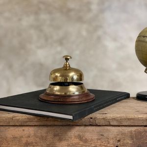 Elegante Timbre de Recepción de Latón con Acabado Repujado, Sonido Fuerte al Presionar, para Hotel, Recepción, Oficina y Decoración del Hogar - Product Image 1