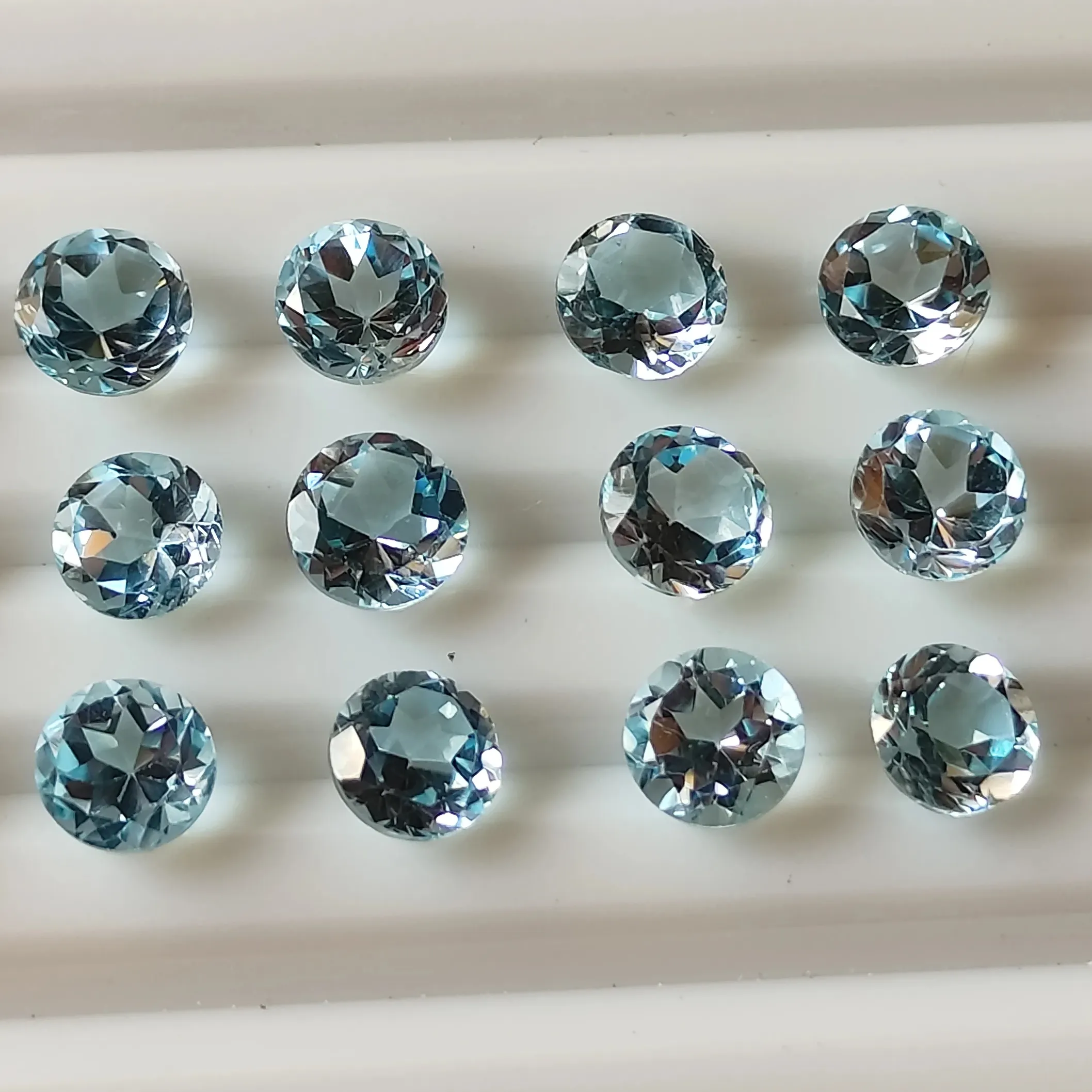 Acquamarina blu 4mm di dimensioni preziose gemme sciolte pietre naturali preziose acquamarina pietra taglio brillante per gioielli