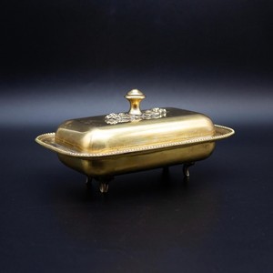 กล่องใส่เนยทรงหรูหราพร้อมฝาปิดและฐานยกสูง ภาชนะเก็บของตกแต่งสำหรับใช้ในบ้าน ห้องครัว และห้องรับประทานอาหาร - Product Image 1