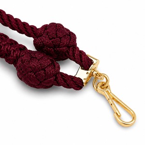 Cordón de Alta Calidad con Impresión Personalizada, Herrajes Duraderos y Uso Cómodo para Oficina y Eventos - Product Image 4