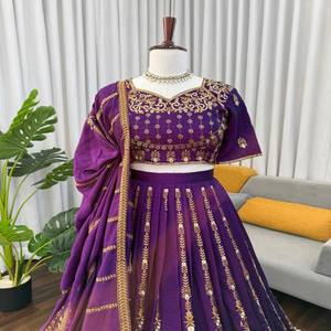 VASTRA COTTAGE Elegante Conjunto de Lehenga de Seda para Mujer, Falda Cosida, Dupatta Bordada con Lentejuelas y Hilo - Product Image 2