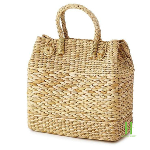 Cesta de Almacenamiento Rústica de Mimbre Natural Hecha a Mano con Asas para Organización del Hogar y Regalos, Fabricada en Vietnam (OEM) - Product Image 4