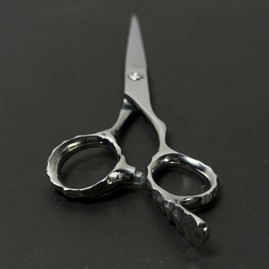 Ciseaux de coiffure professionnels 440c Dragon Barber, ciseaux de salon, acier inoxydable japonais, poignée ergonomique, pour droitiers, sécurité - Product Image 4