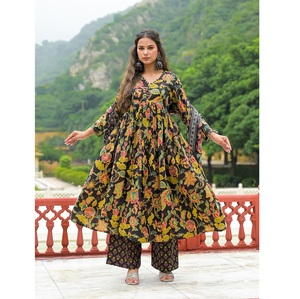 Conjunto de Kurta Anarkali Largo en Oferta para Mujer, para Bodas, Festivales y Fiestas, Disponible para Venta al Por Mayor - Product Image 1
